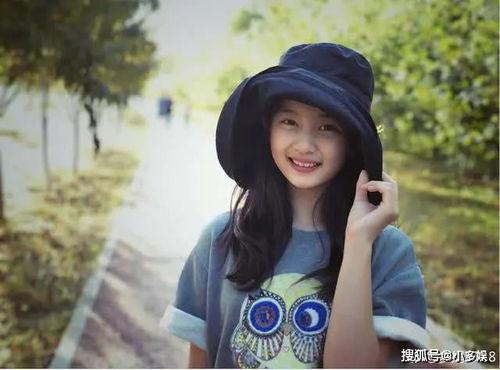 吃瓜小妹怎么拍视频的教程,吃瓜小妹教你轻松拍出吸睛短视频教程