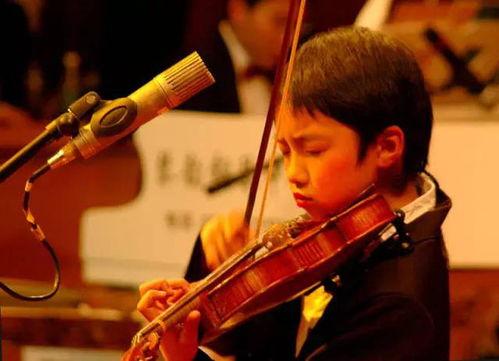 小提琴老师吃瓜视频大全,趣味横生的教学瞬间