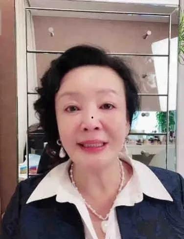 美国明星美女吃瓜视频大全,揭秘娱乐圈幕后趣闻