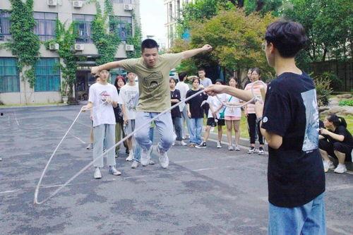 带你吃瓜尬舞视频大全集,带你领略全网热门“带你吃瓜尬舞”视频盛宴