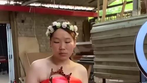 吃瓜新娘穿婚纱视频播放,一场别开生面的视觉盛宴